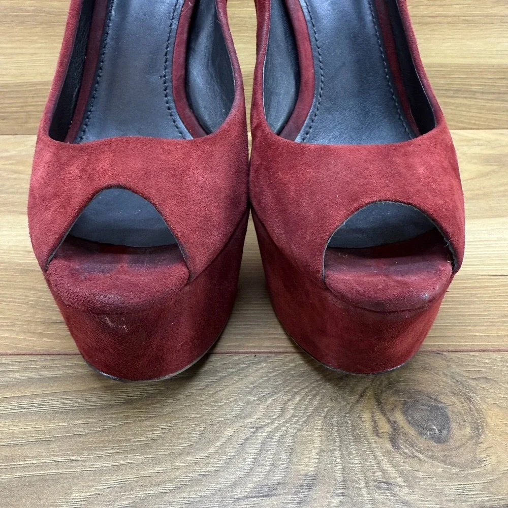 BRIAN ATWOOD Womens 7 Burgundy Suede Peep Toe Pumps Platform Heels Snake Leather